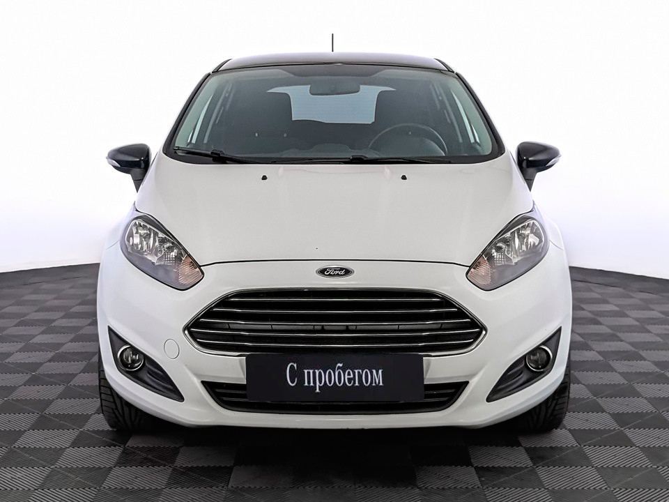 Ford Fiesta белый, 2017, 143 946 км