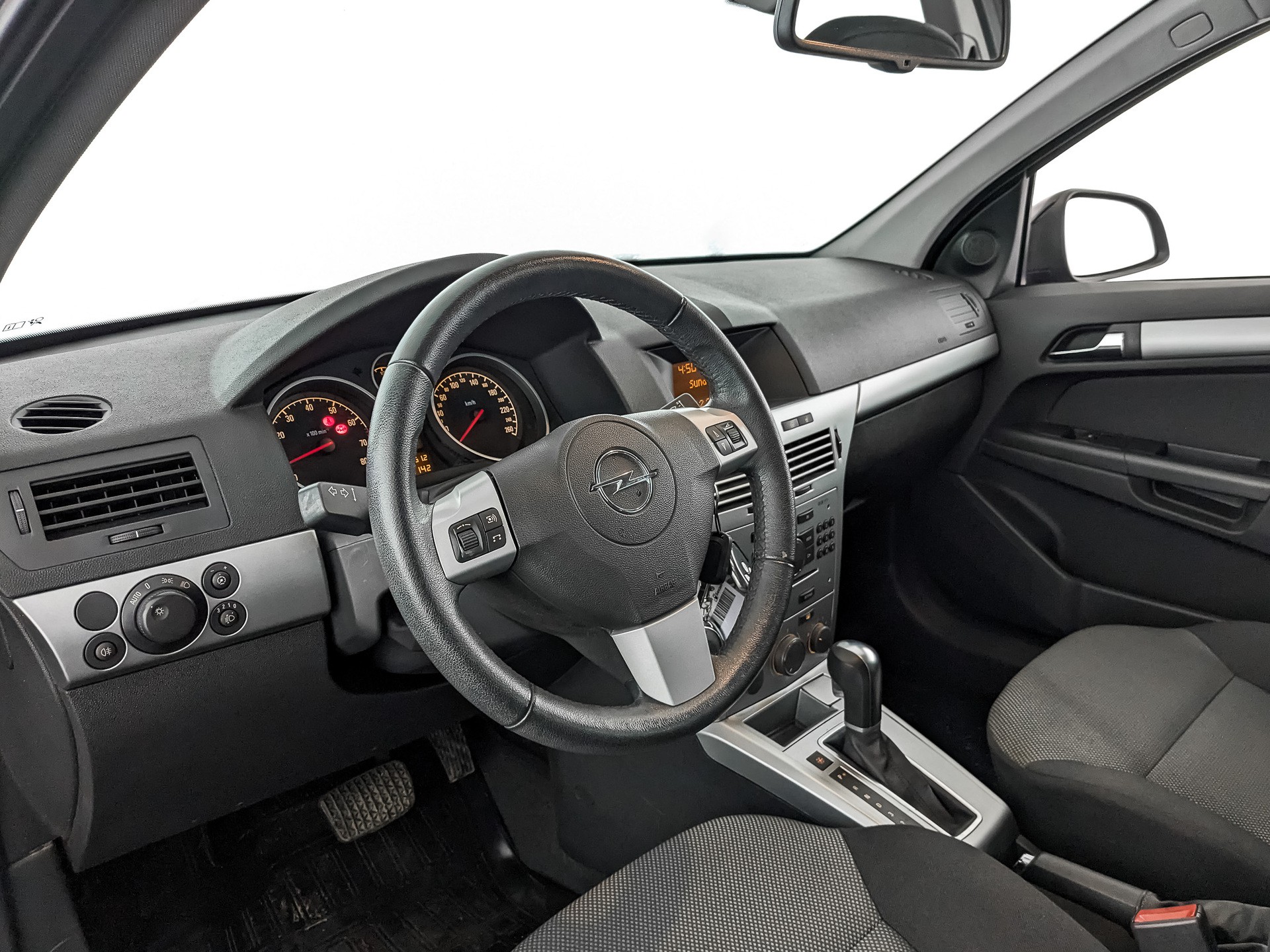 Opel Astra Черный, 2014, 58 063 км