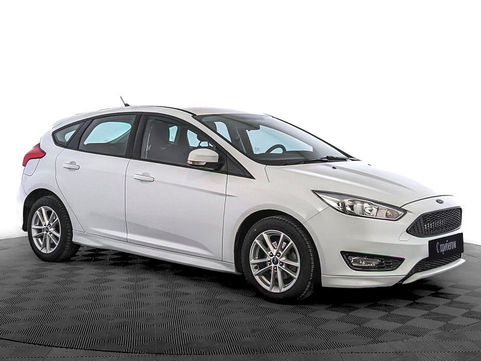 Ford Focus белый, 2018, 51 216 км