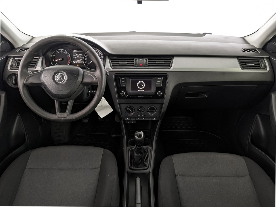 Skoda Rapid Белый, 2017, 244 022 км