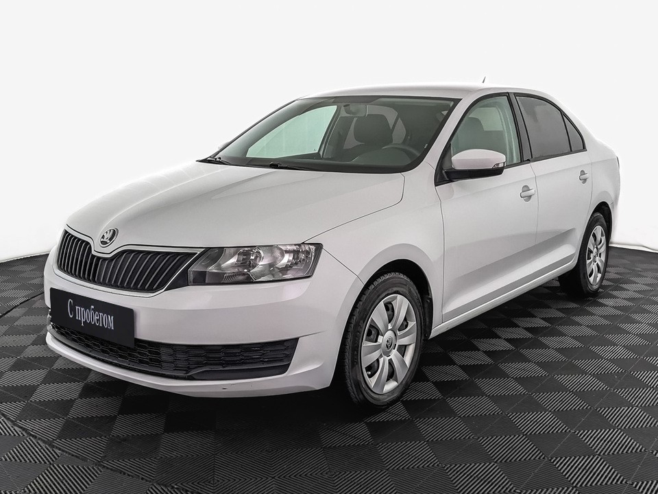 Skoda Rapid Белый, 2019, 77 667 км