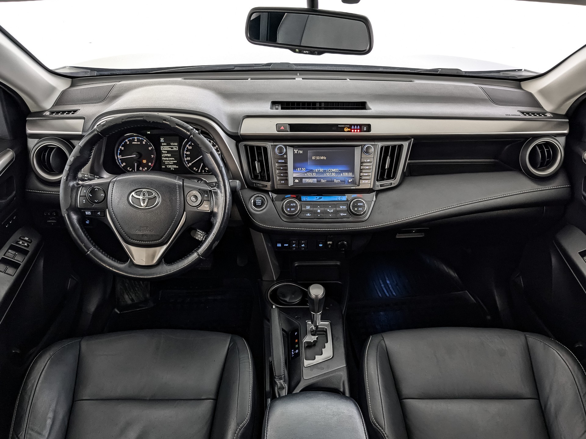 Toyota RAV4 Черный, 2017, 135 238 км