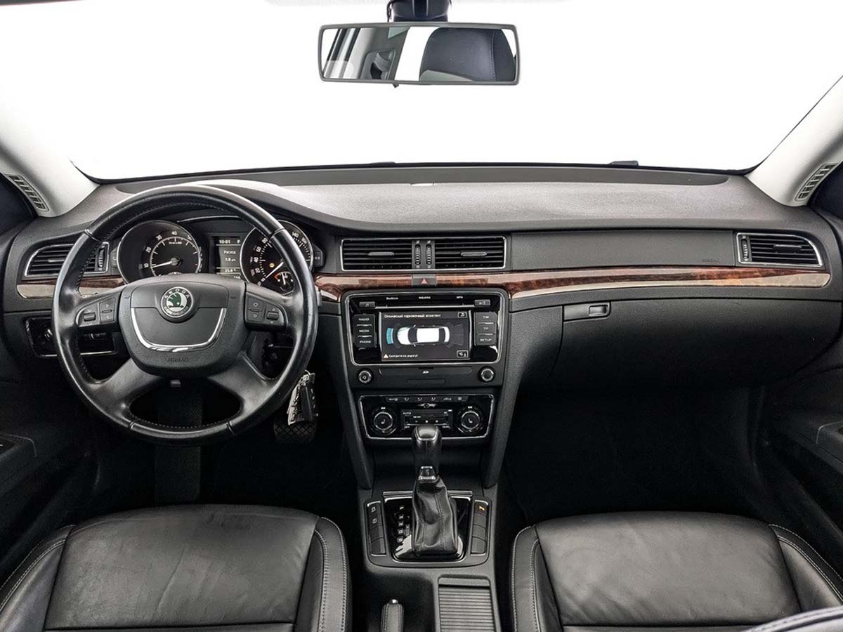 Skoda Superb Белый, 2013, 183 337 км