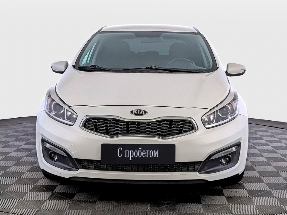 Kia Ceed Белый, 2017, 162 319 км