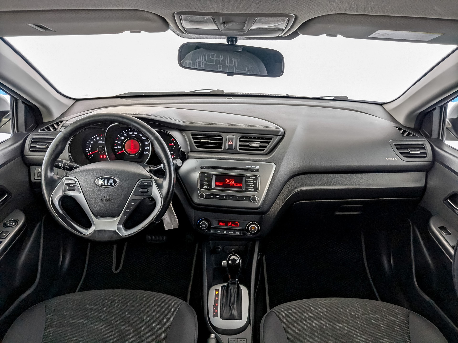 Kia Rio Серебристый, 2016, 195 119 км