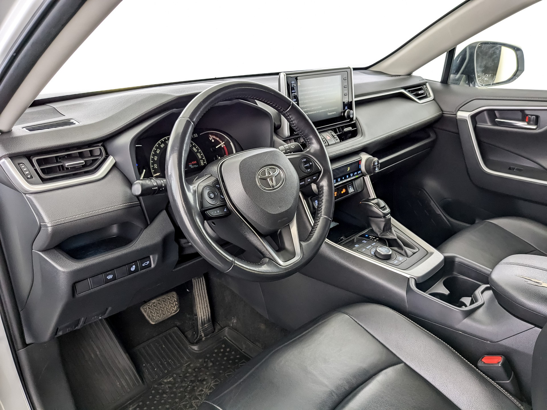 Toyota RAV4 Белый, 2020, 93 547 км