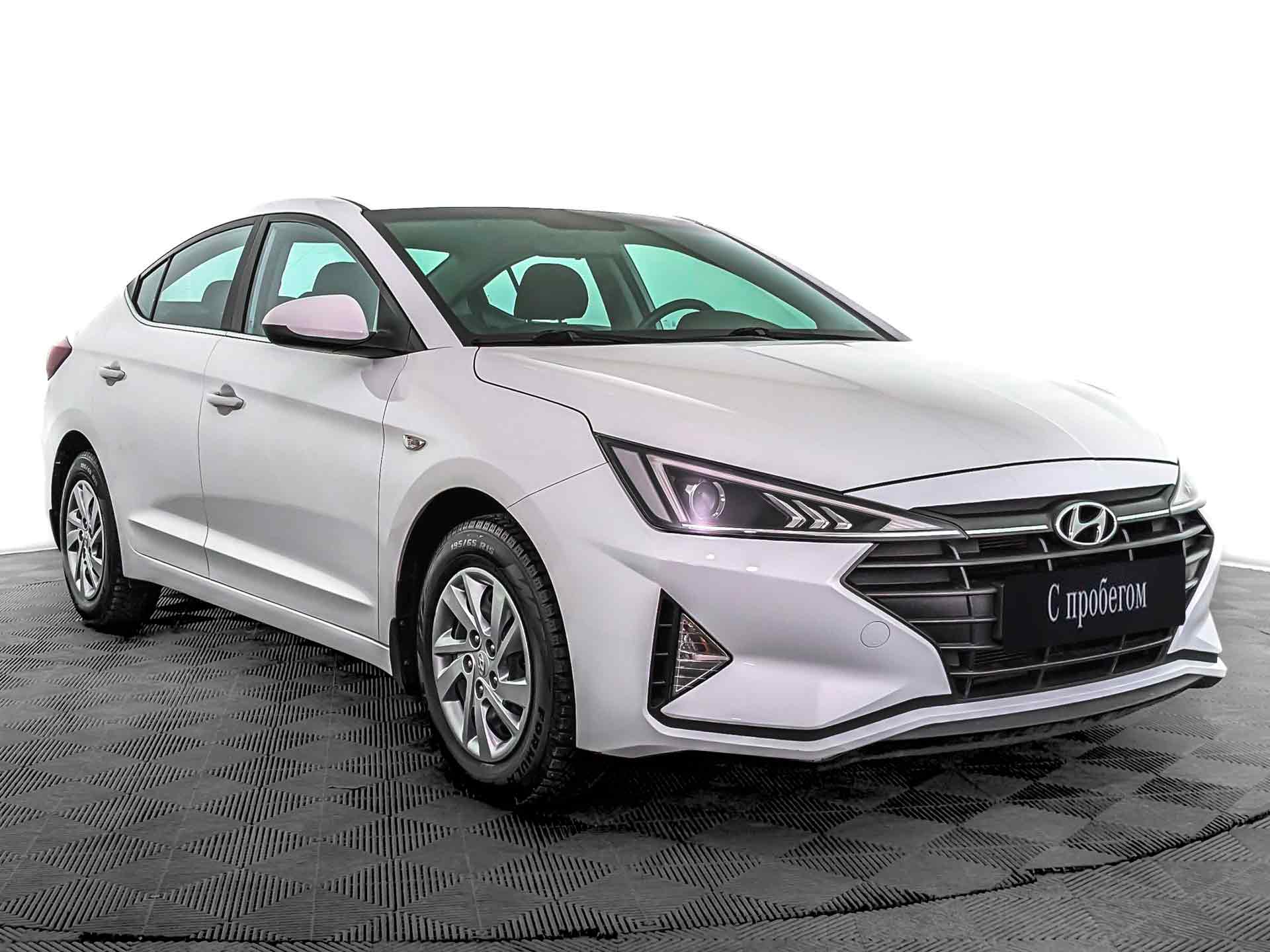 Hyundai Elantra Белый, 2020, 48 519 км