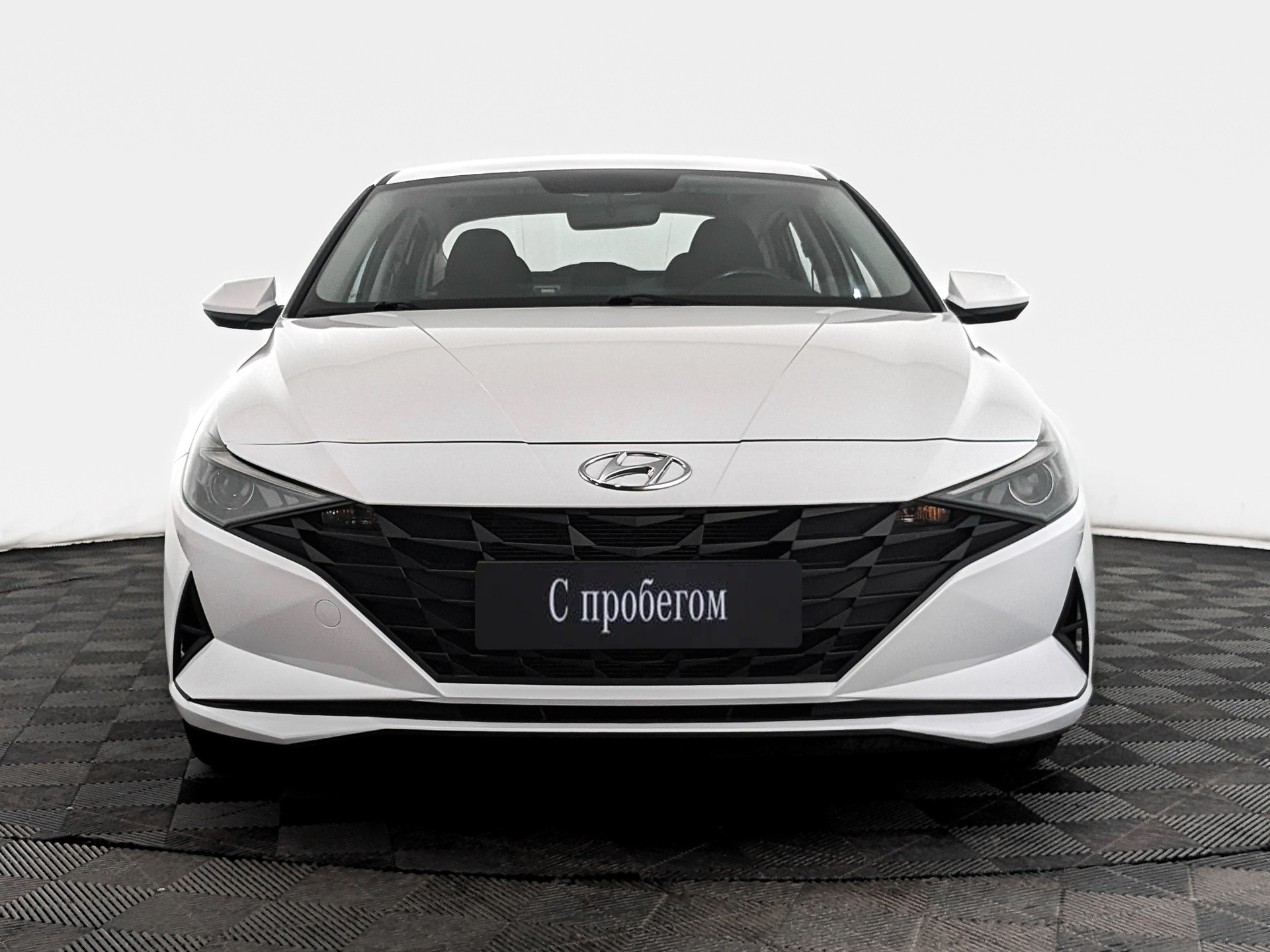 Hyundai Elantra Белый, 2021, 51 551 км