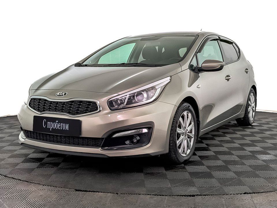 Kia Ceed серебристый, 2016, 107 655 км