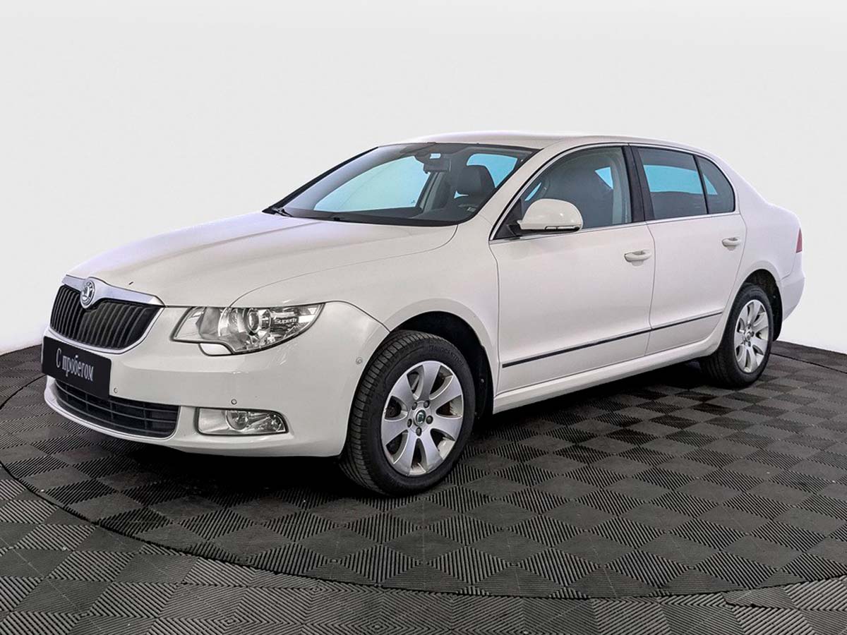 Skoda Superb Белый, 2013, 183 337 км