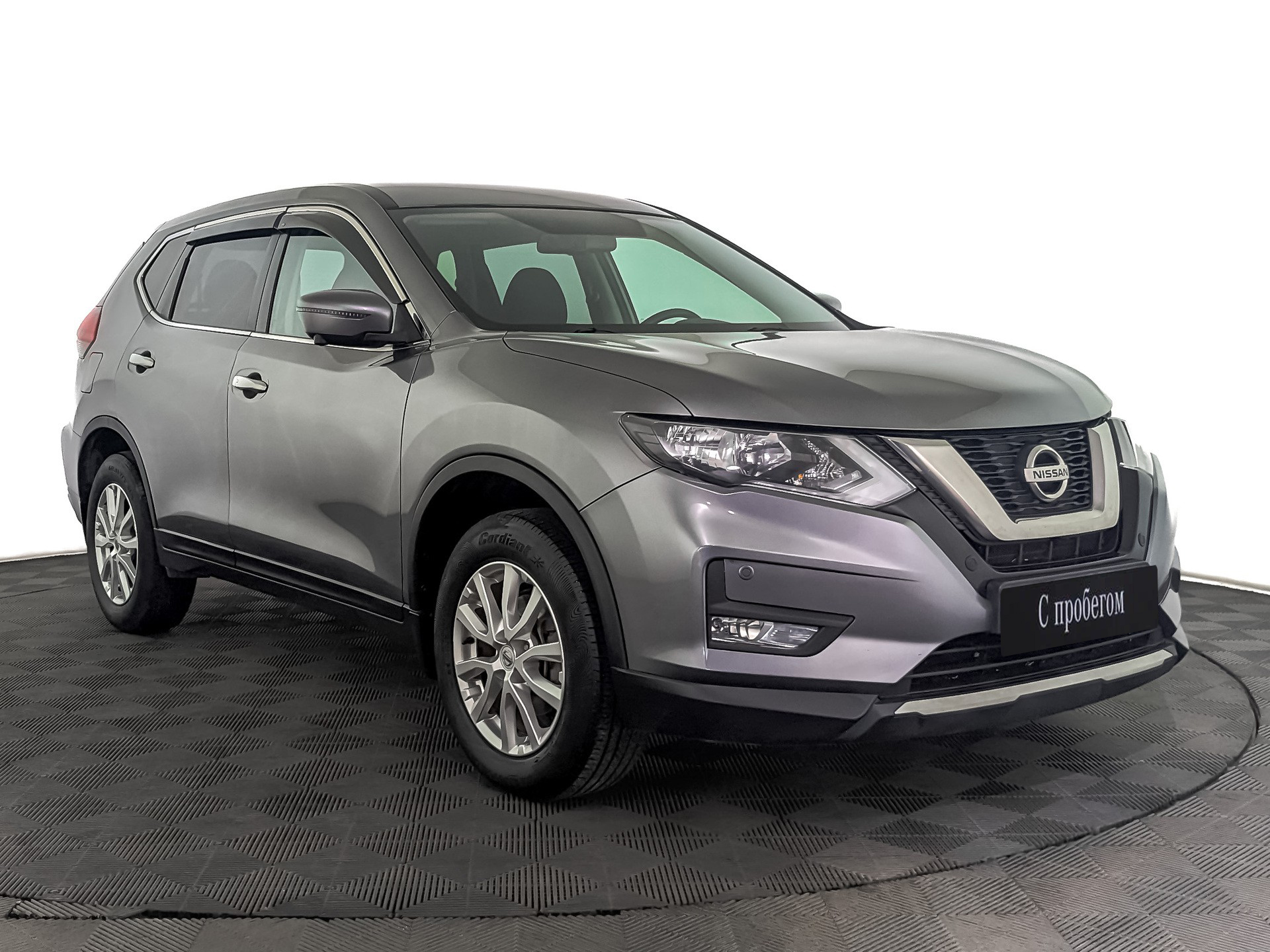 Nissan X-Trail серый, 2018, 159 408 км