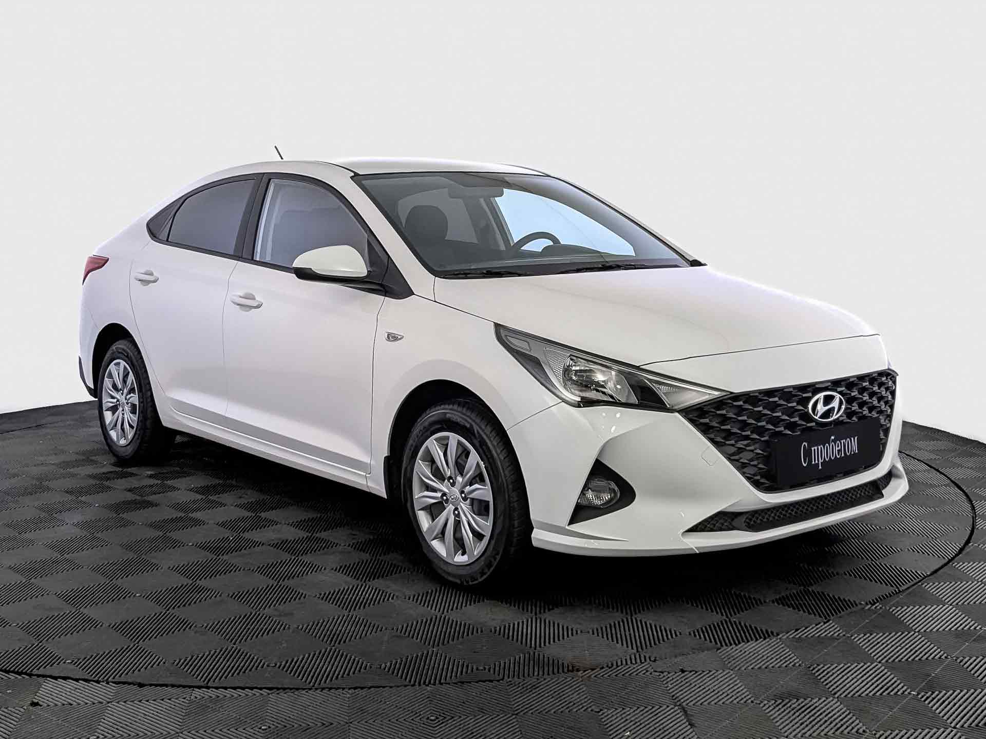 Hyundai Solaris Белый, 2022, 26 873 км