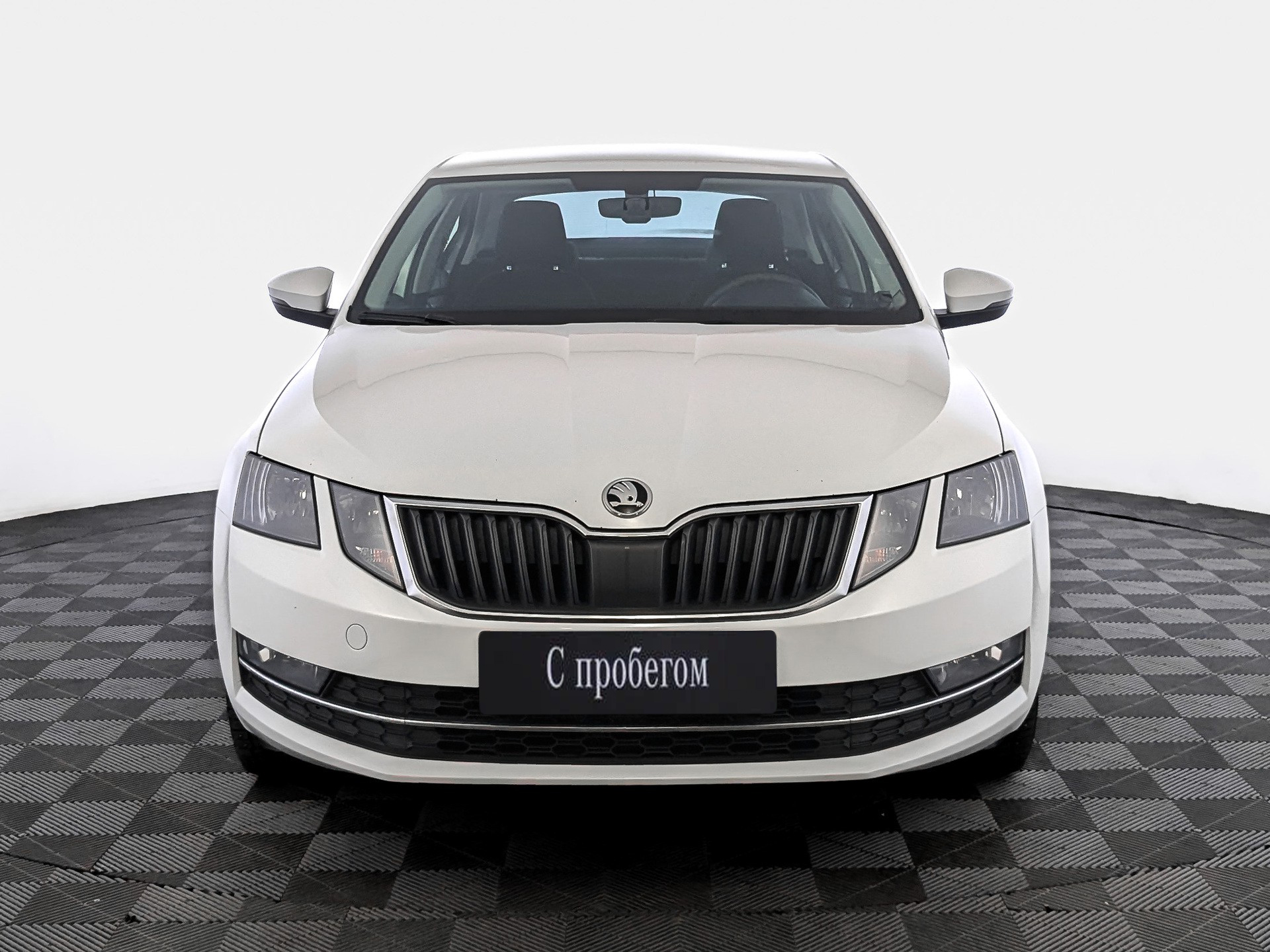 Skoda Octavia Белый, 2018, 134 612 км