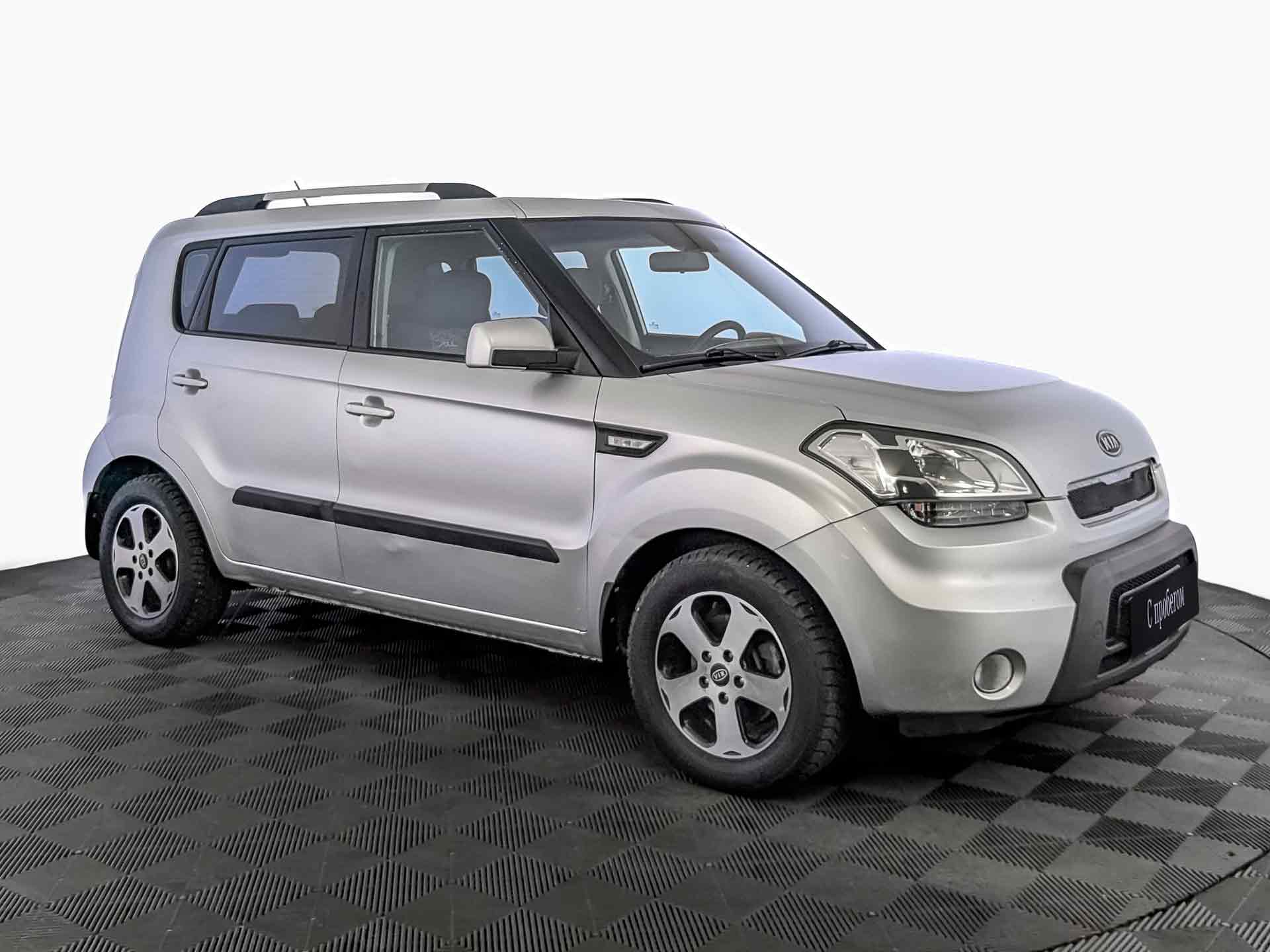 Kia Soul Серебряный, 2011, 109 892 км