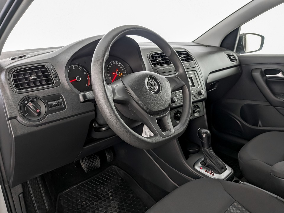 Volkswagen Polo Серебряный, 2019, 101 874 км