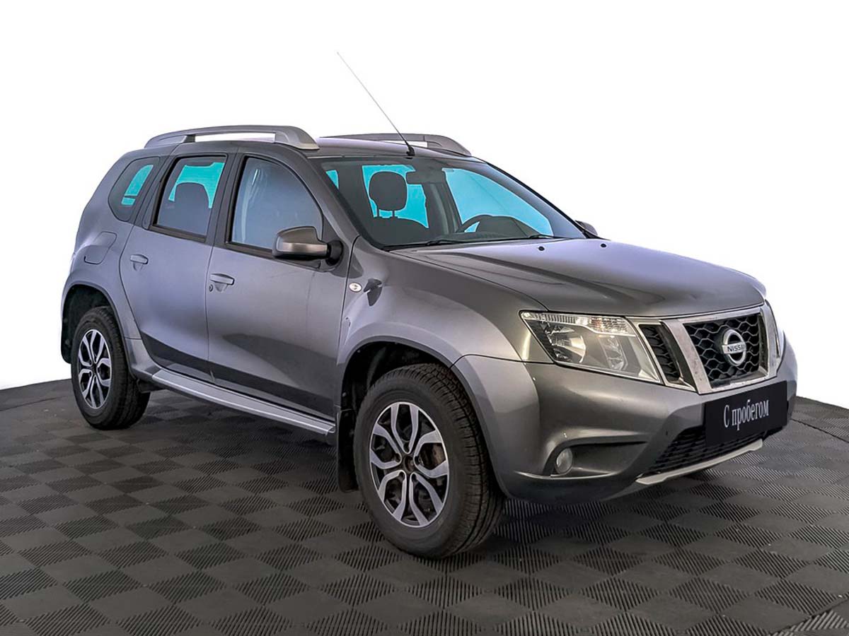 Nissan Terrano Серый, 2015, 140 424 км