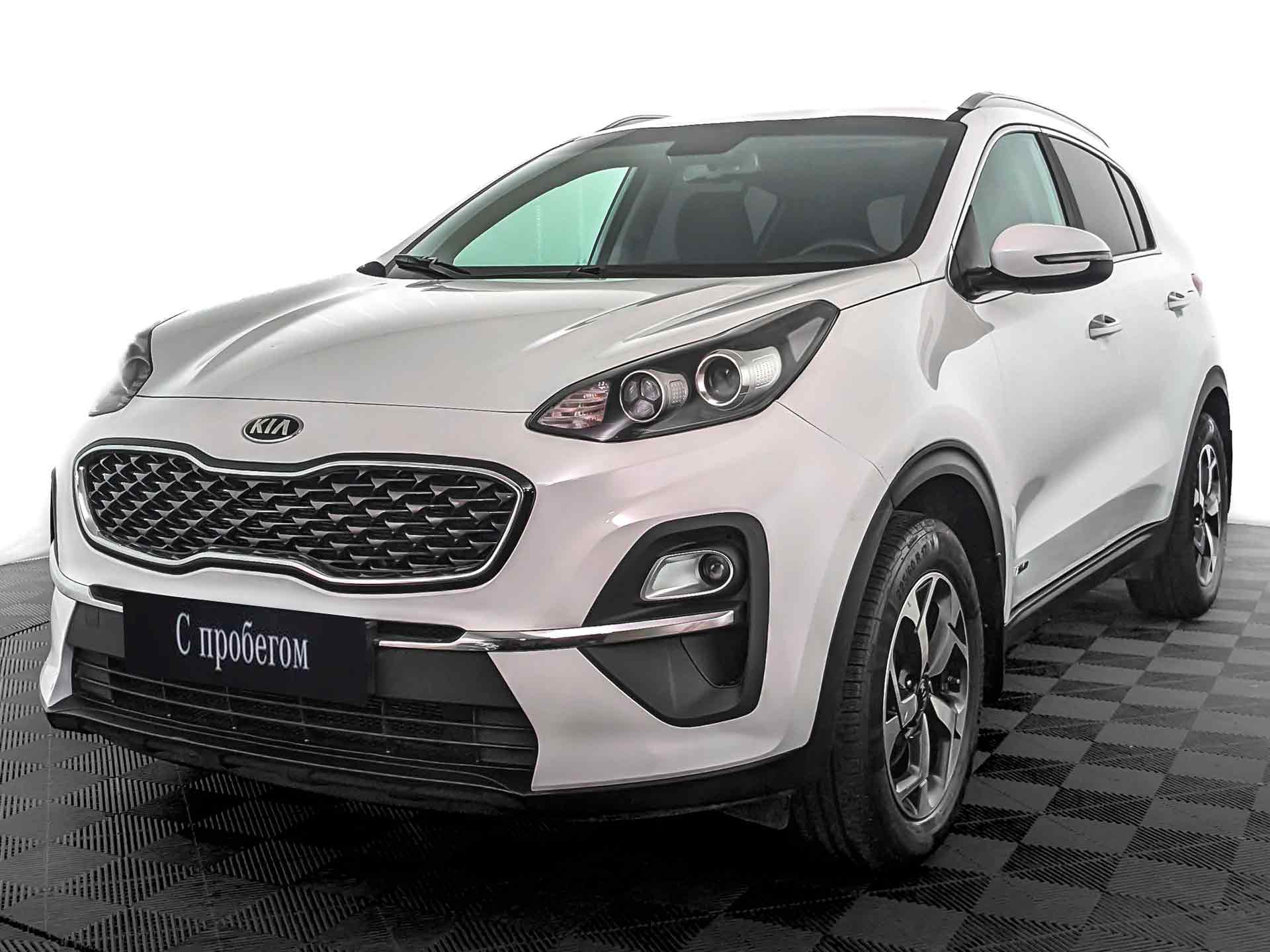 Kia Sportage Белый, 2021, 47 820 км