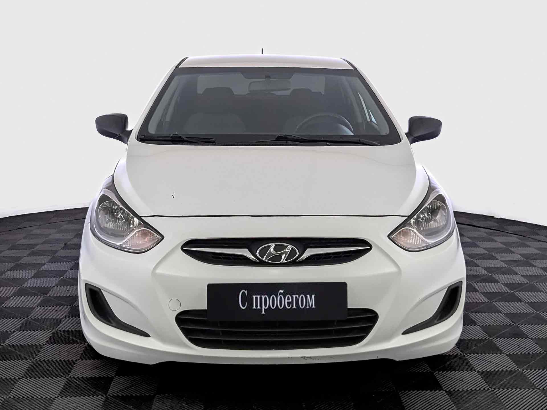 Hyundai Solaris Белый, 2014, 136 288 км