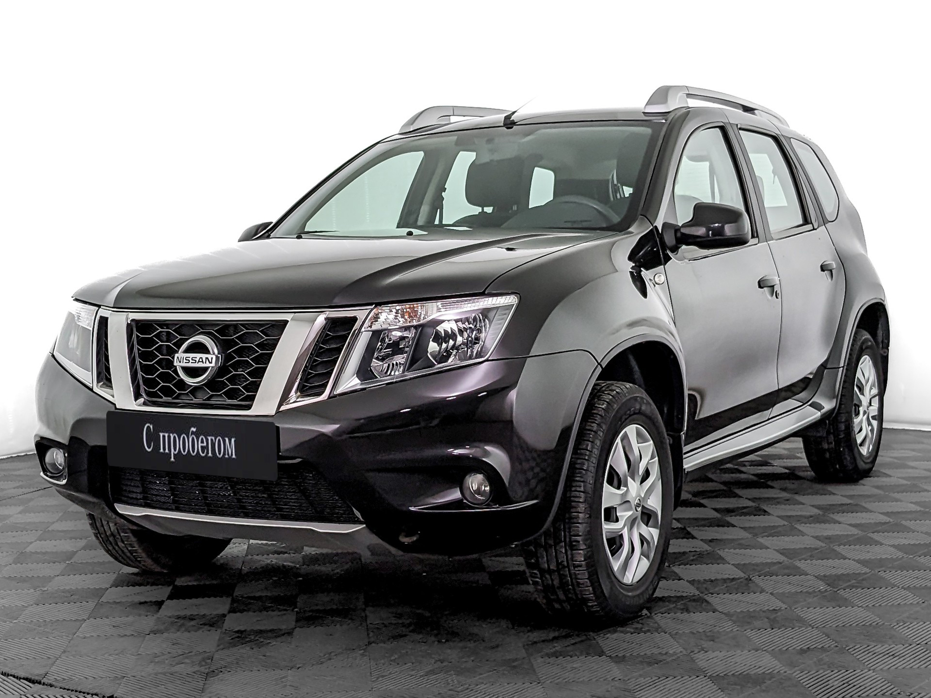 Nissan Terrano черный, 2018, 68 429 км