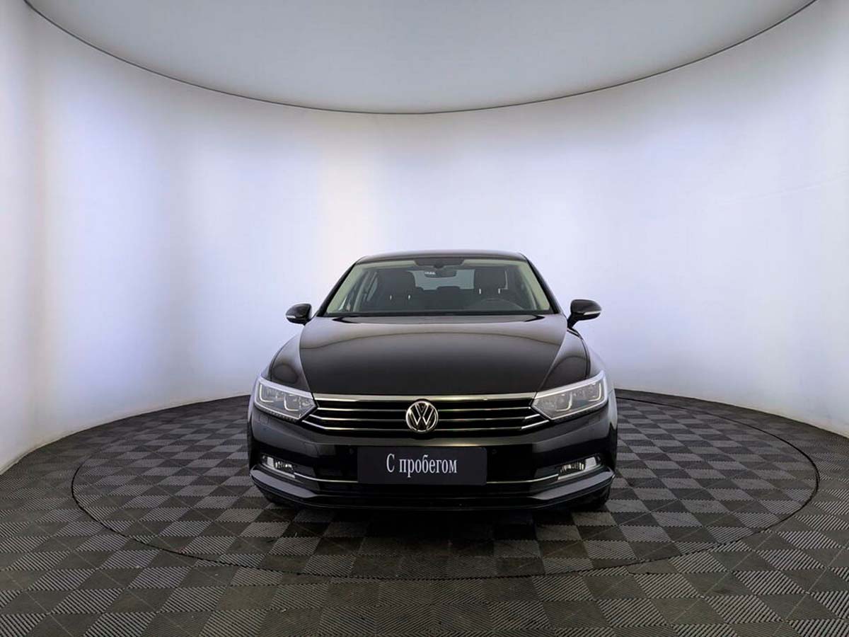 Volkswagen Passat Черный, 2015, 124 124 км