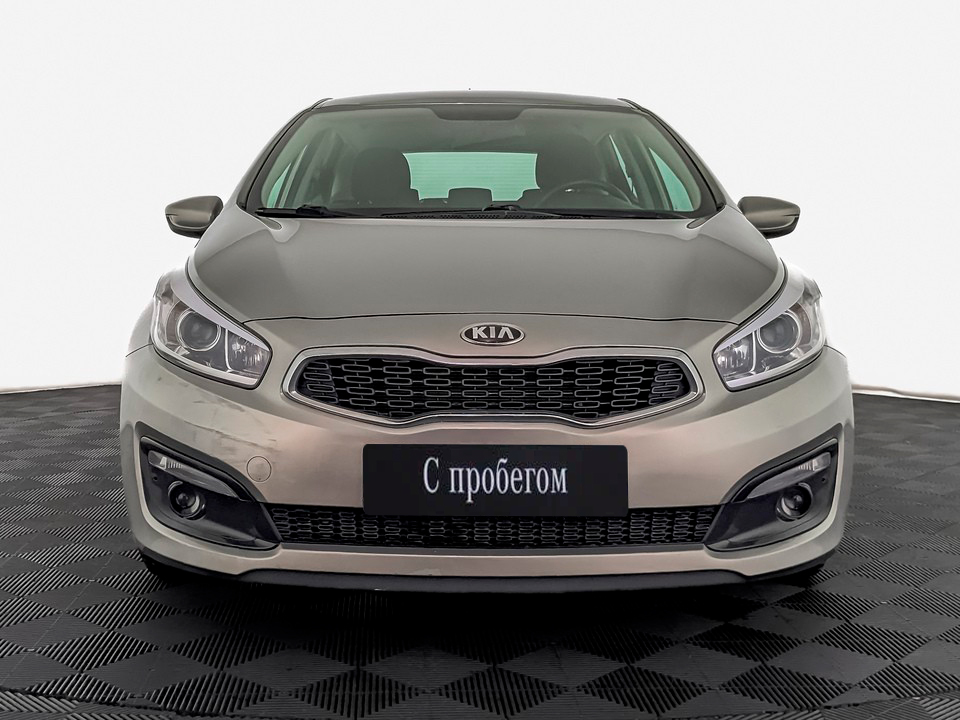 Kia Ceed Бежевый, 2016, 69 620 км