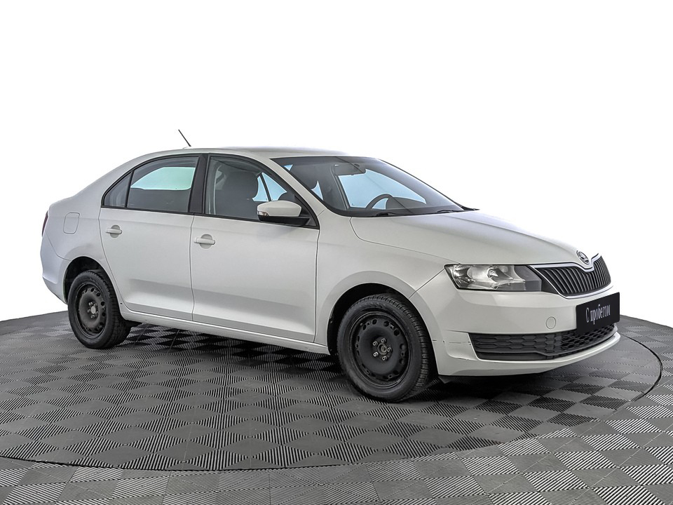 Skoda Rapid Белый, 2019, 85 056 км