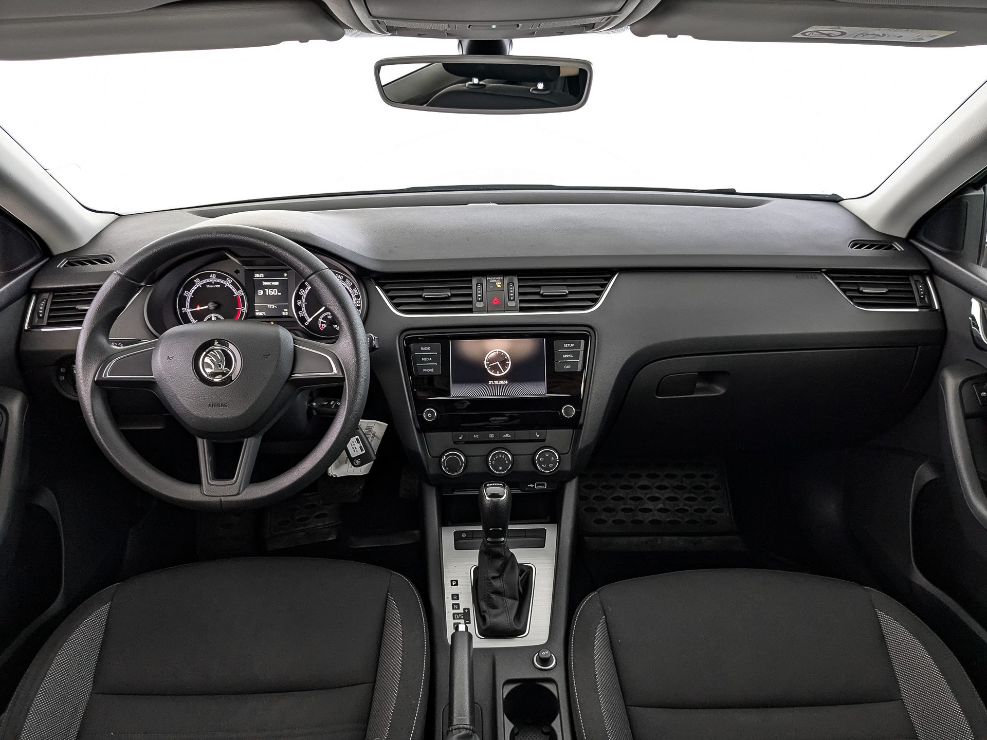 Skoda Octavia Белый, 2018, 95 864 км