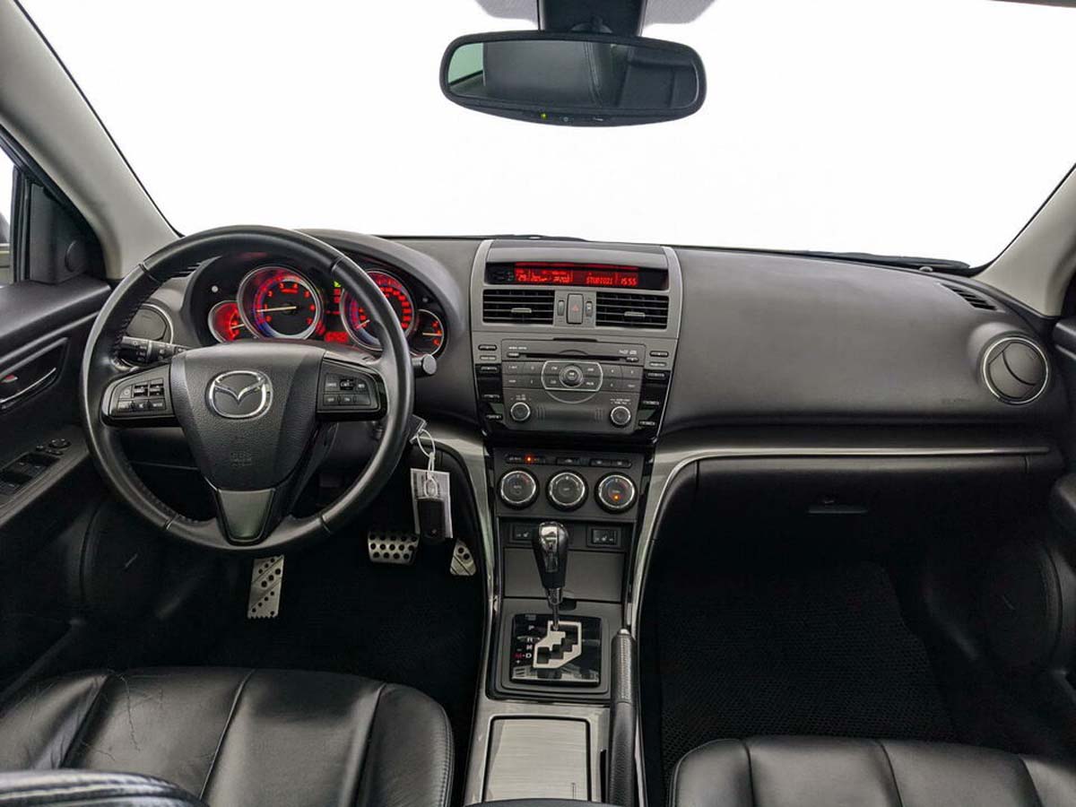 Mazda 6 Белый, 2011, 217 539 км