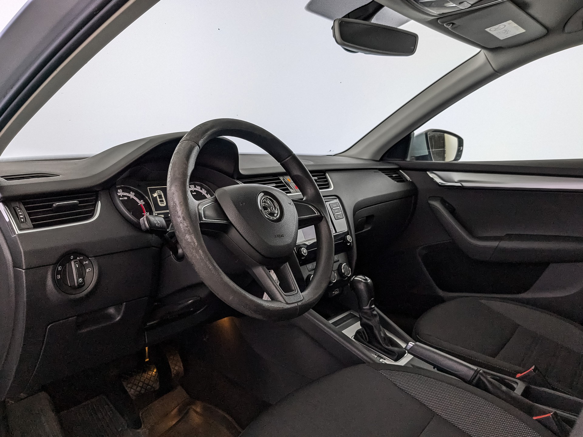 Skoda Octavia Серебристый, 2018, 162 647 км