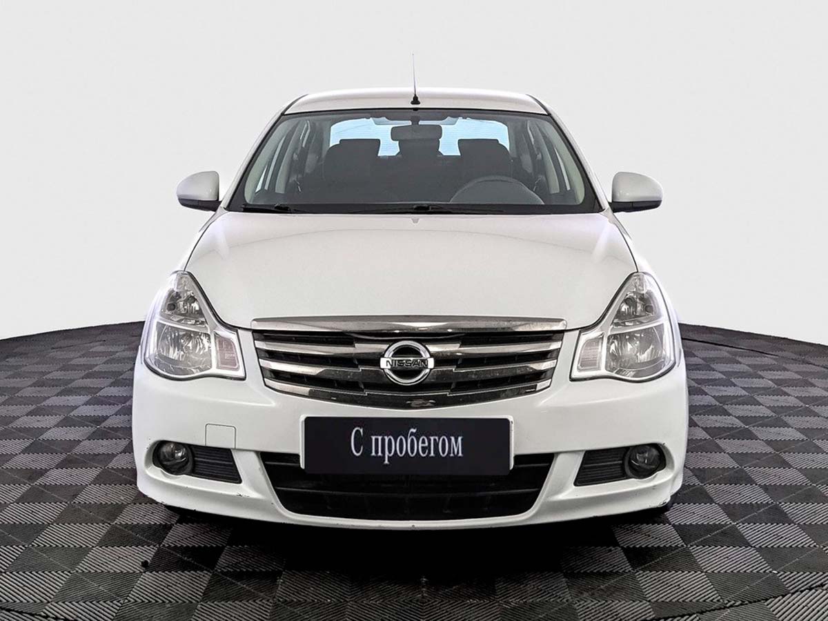 Nissan Almera Белый, 2015, 112 000 км