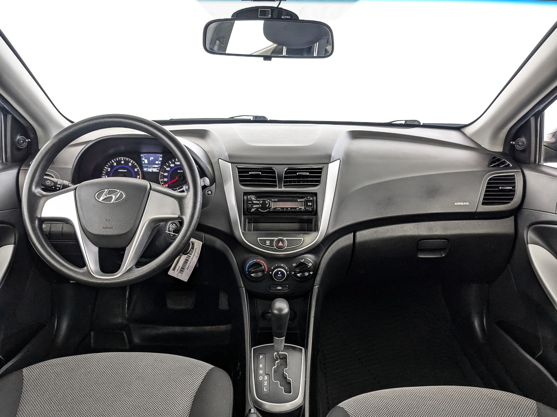 Hyundai Solaris Черный, 2013, 140 747 км