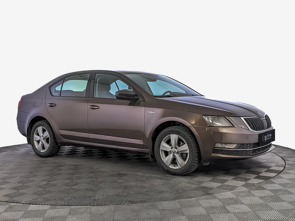 Skoda Octavia Коричневый, 2018, 138 599 км