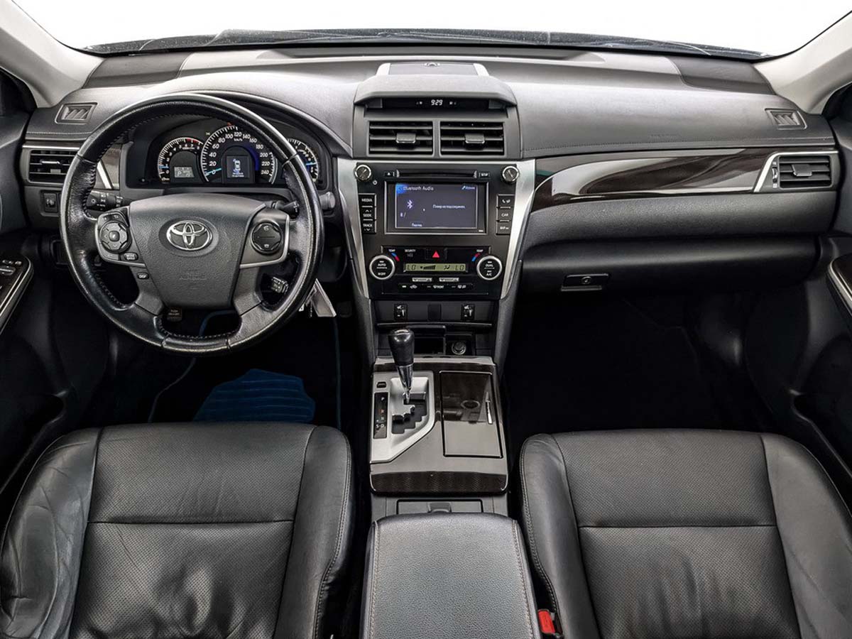 Toyota Camry Черный, 2014, 243 585 км