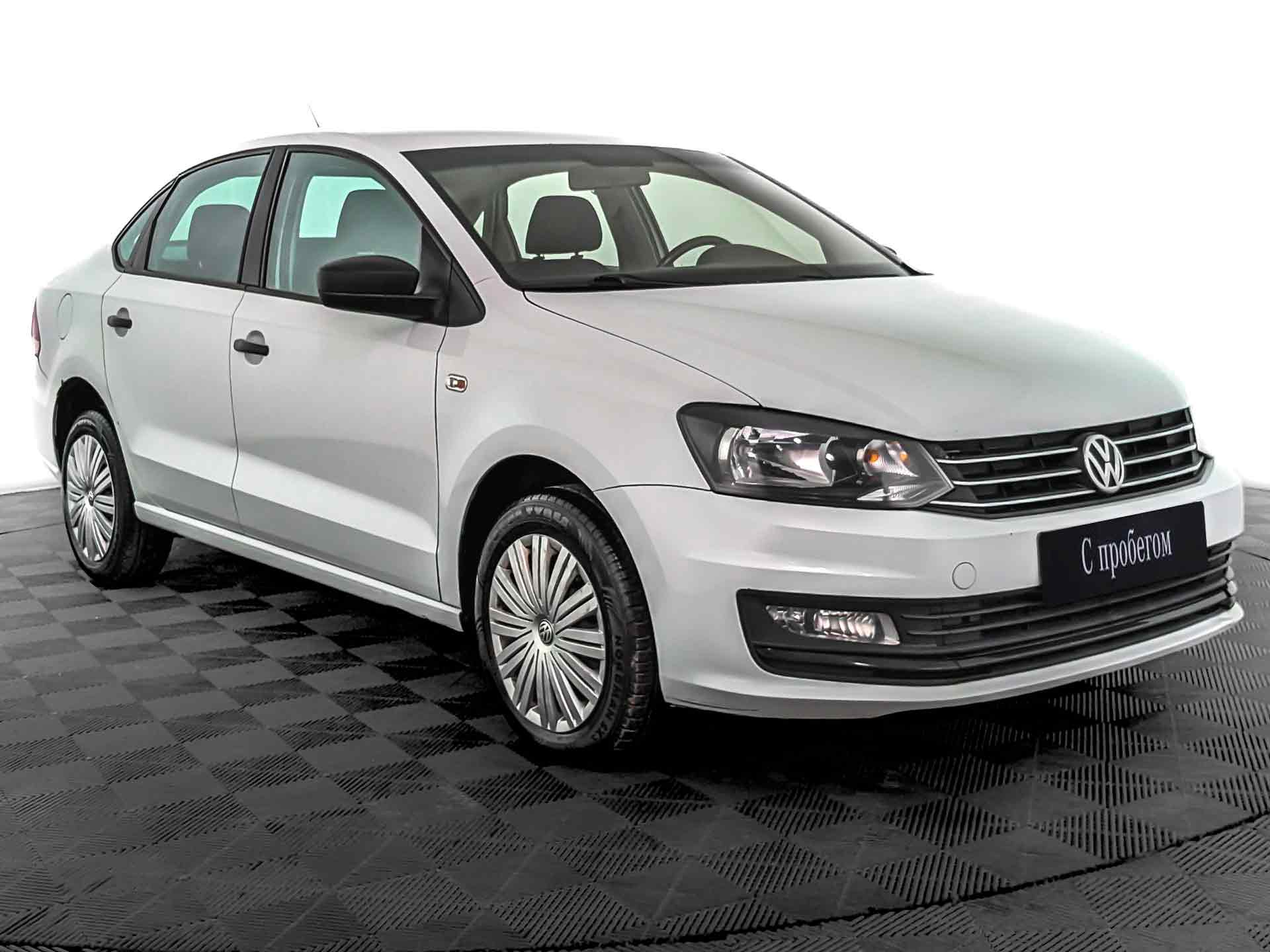 Volkswagen Polo Белый, 2018, 117 011 км