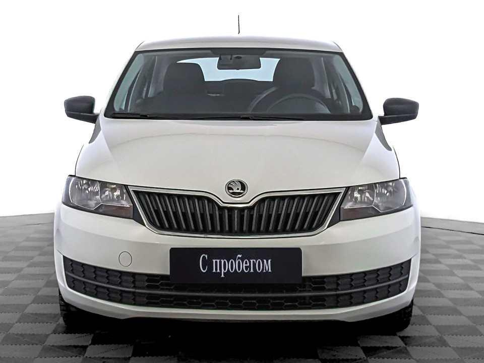 Skoda Rapid Белый, 2016, 219 436 км