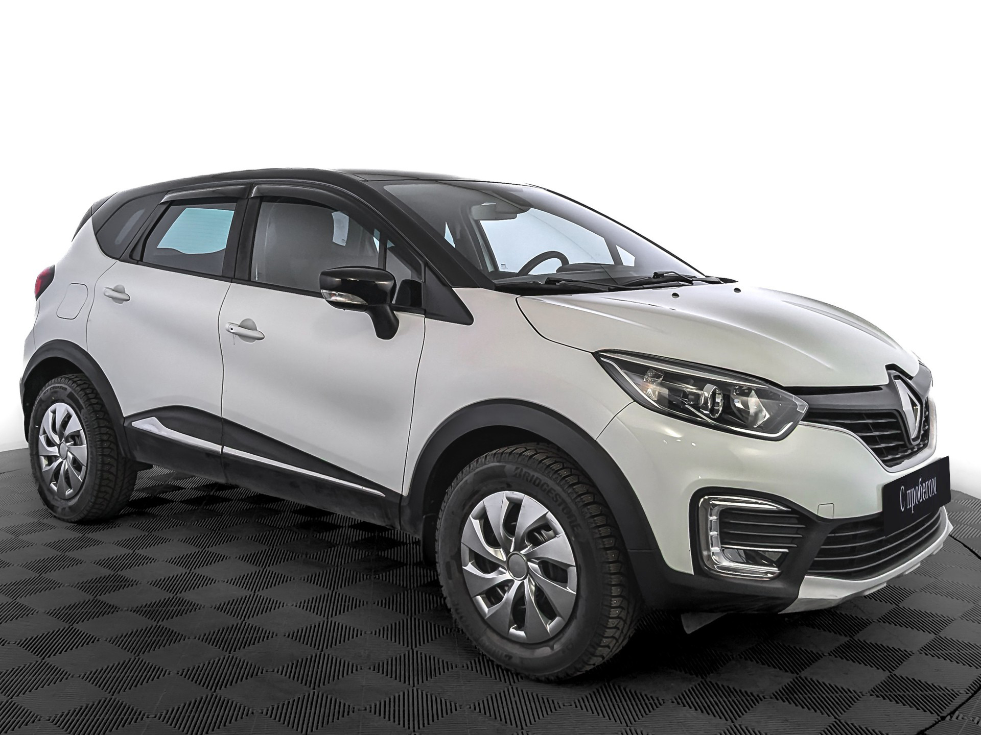 Renault Kaptur Белый, 2017, 60 614 км