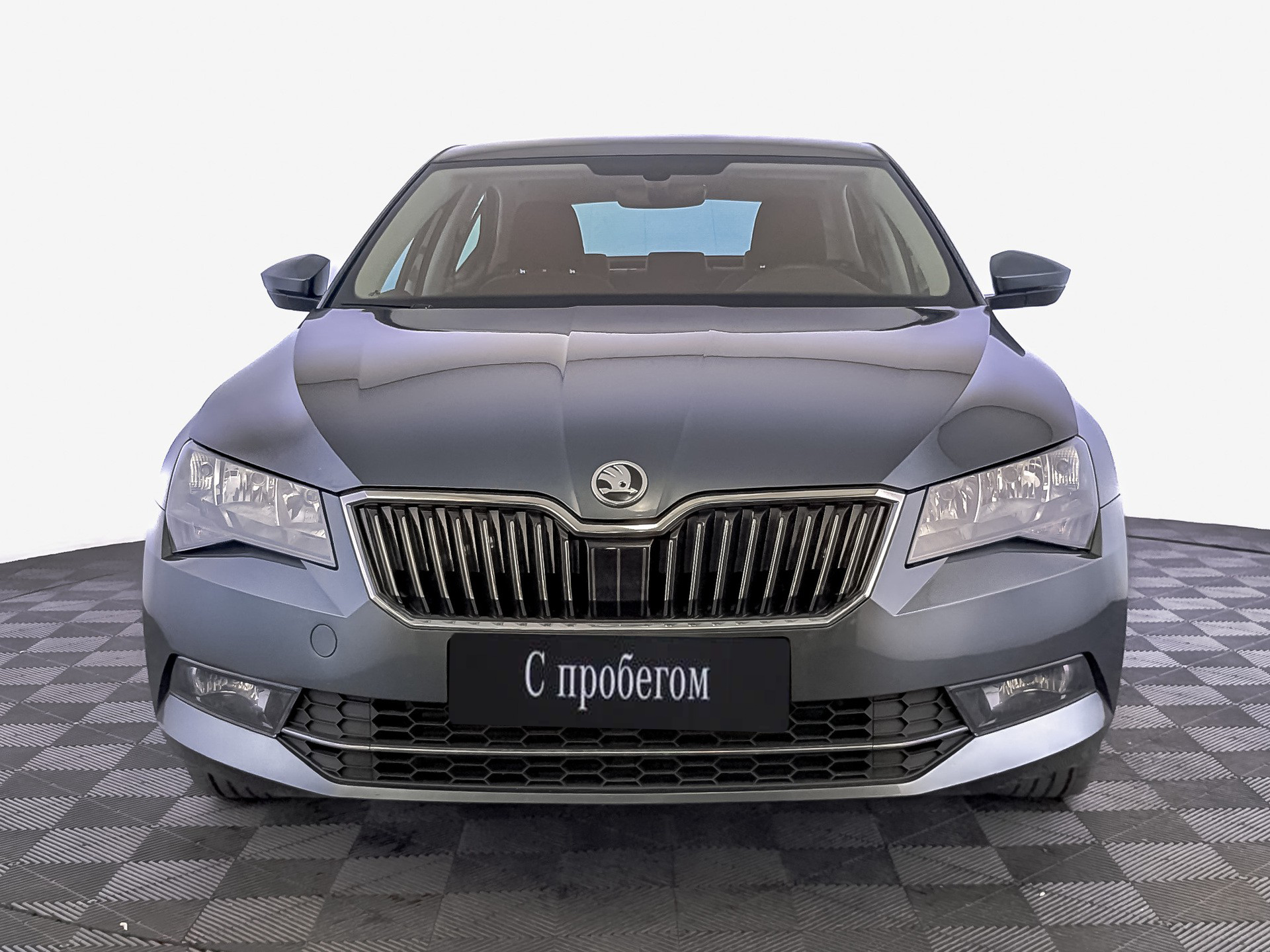 Skoda Superb серый, 2019, 155 899 км