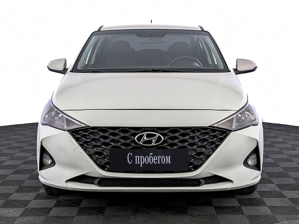 Hyundai Solaris Белый, 2021, 94 000 км