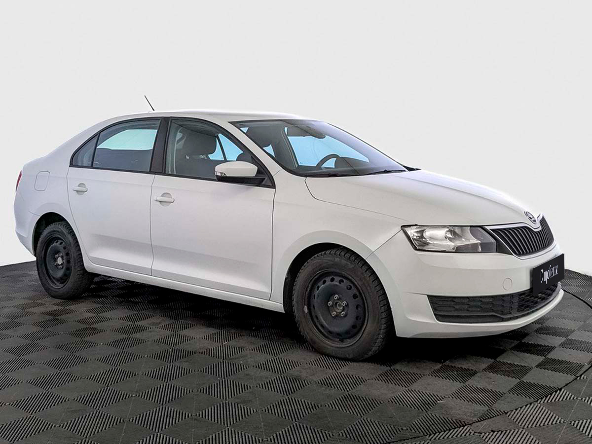 Skoda Rapid Белый, 2019, 193 661 км