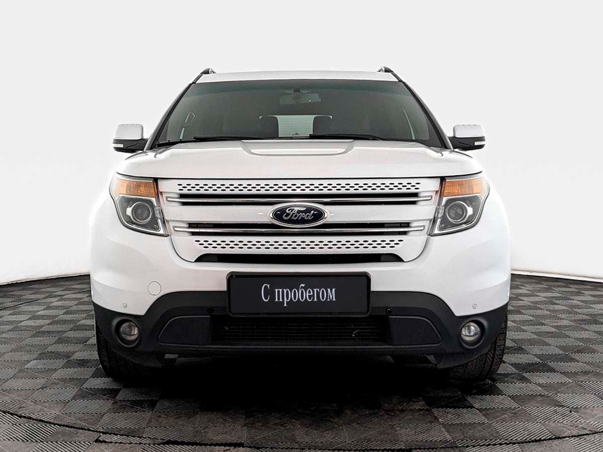 Ford Explorer белый, 2015, 131 061 км