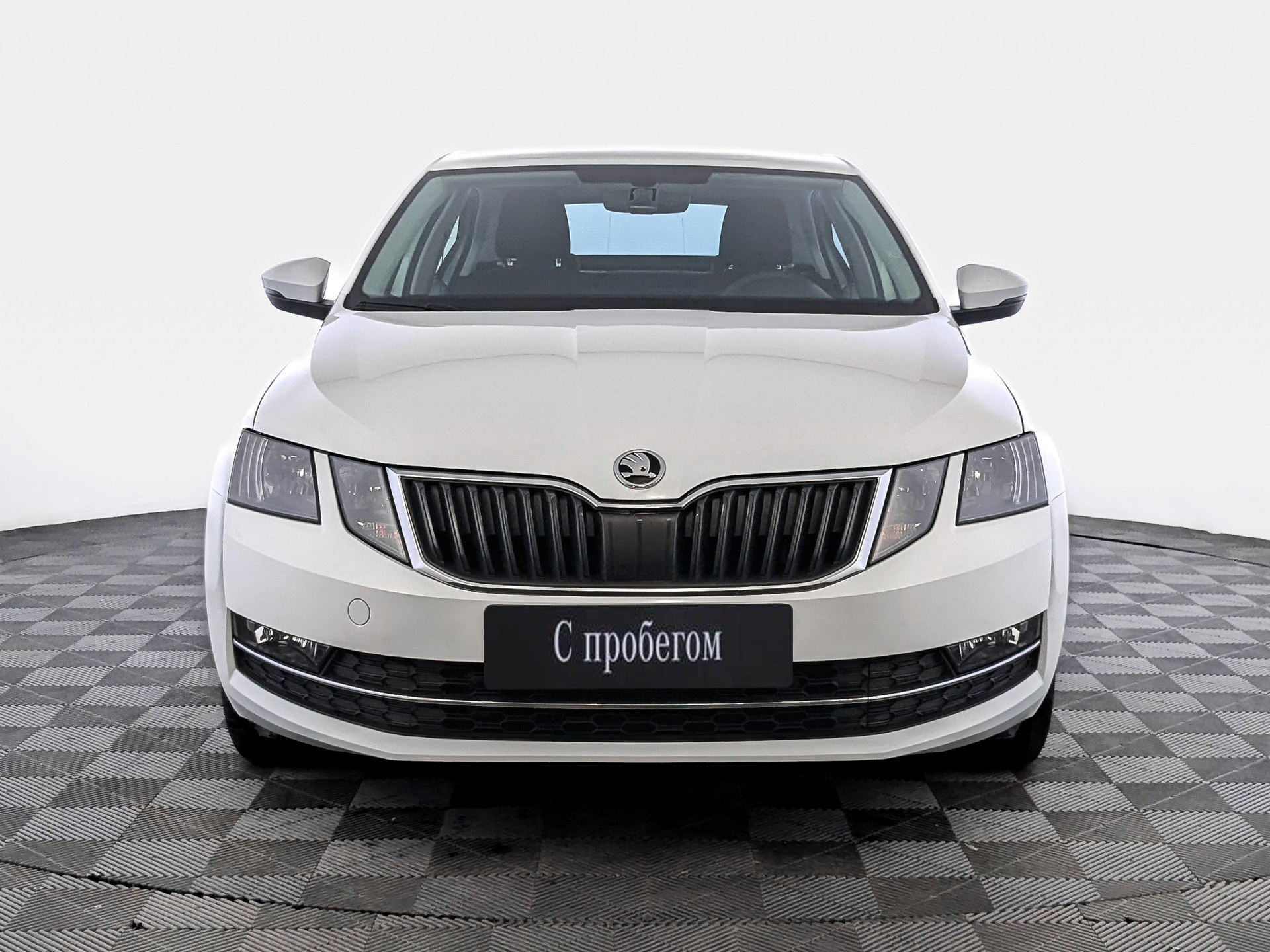 Skoda Octavia Белый, 2017, 145 954 км