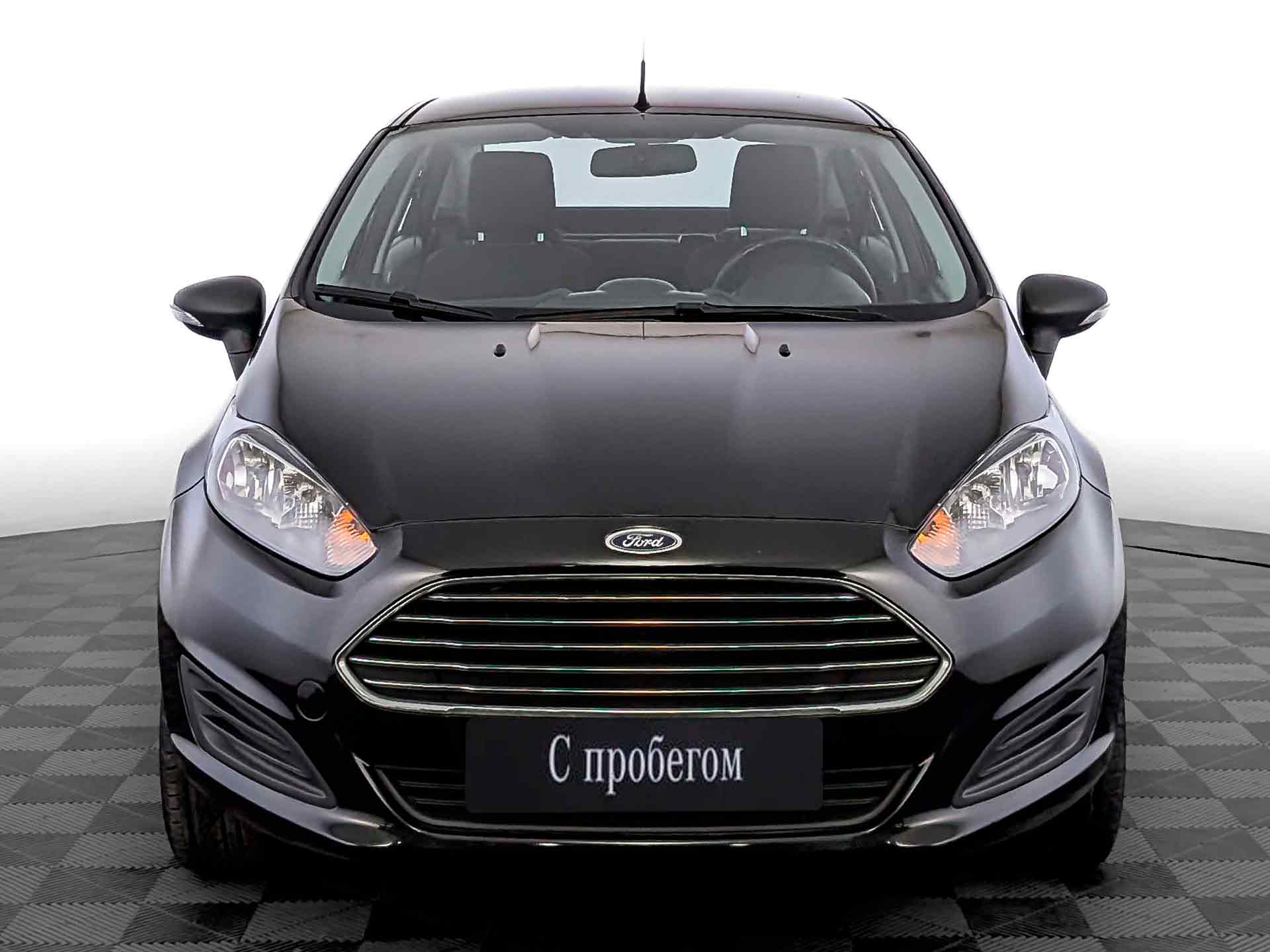 Ford Fiesta черный, 2015, 39 450 км