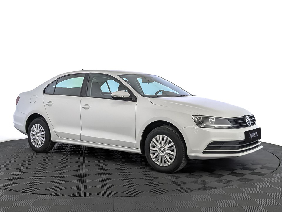 Volkswagen Jetta Белый, 2018, 81 571 км