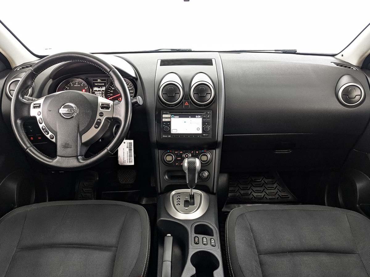 Nissan Qashqai Белый, 2010, 204 976 км