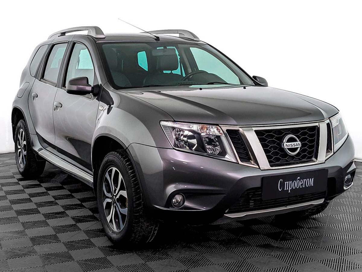 Nissan Terrano Серый, 2015, 88 430 км