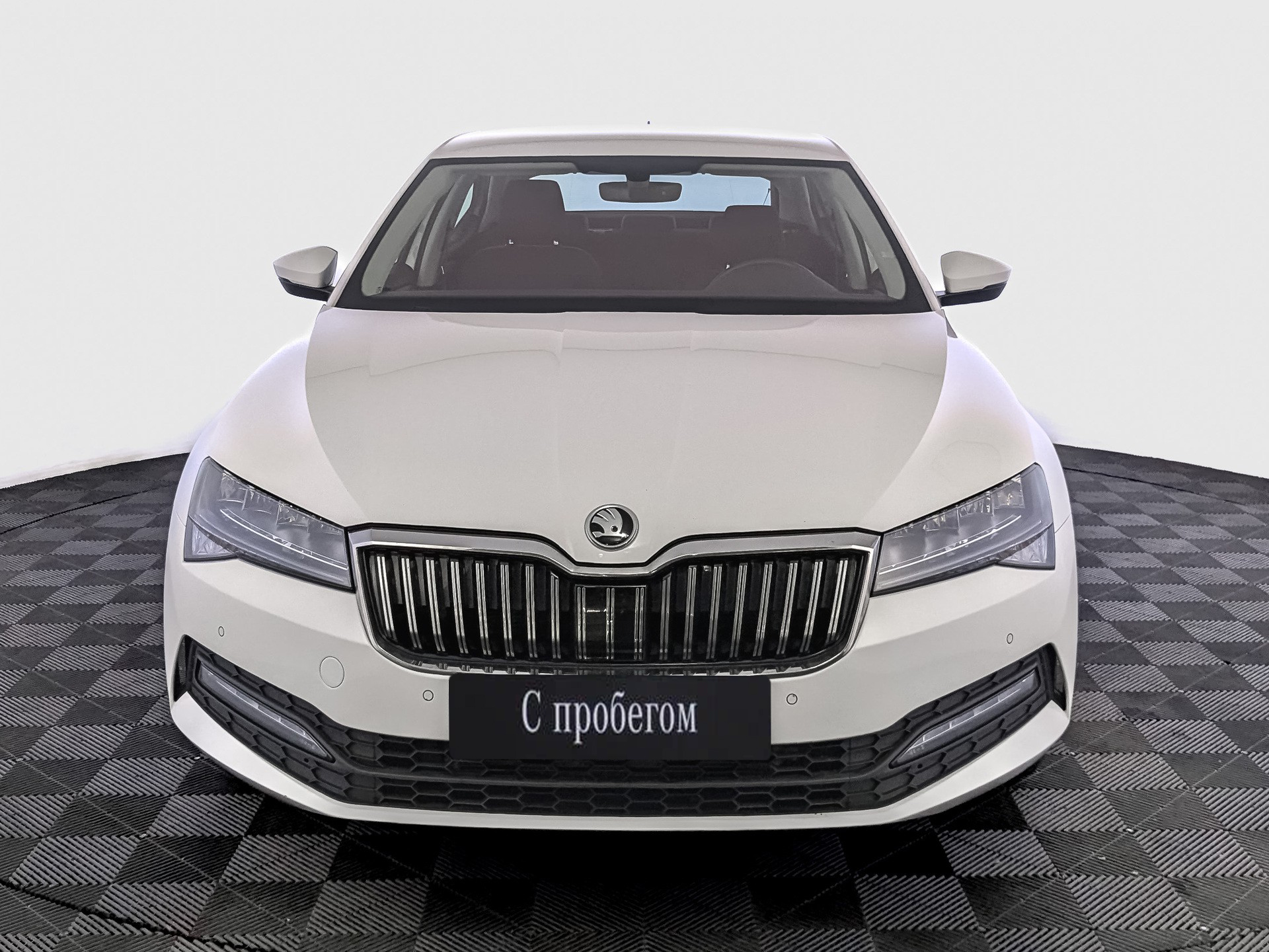 Skoda Superb белый, 2021, 103 656 км