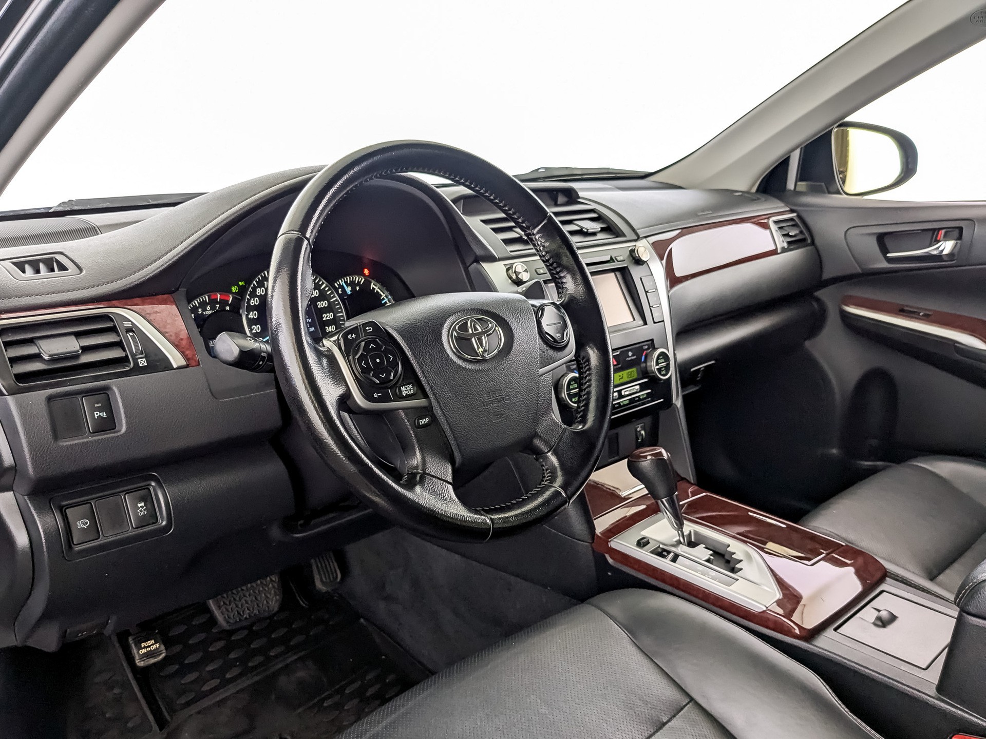 Toyota Camry Черный, 2014, 165 310 км