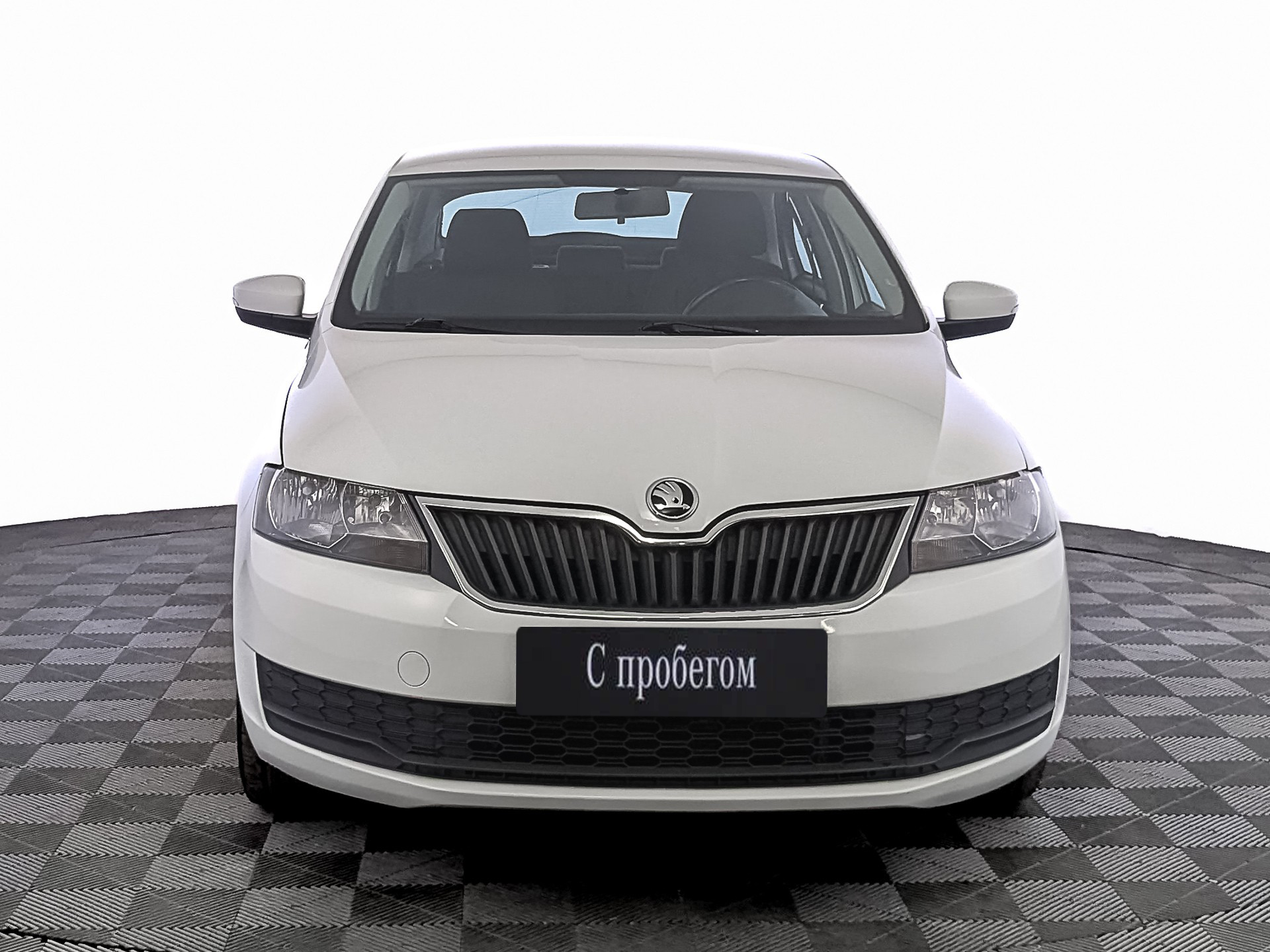 Skoda Rapid Белый, 2019, 91 929 км