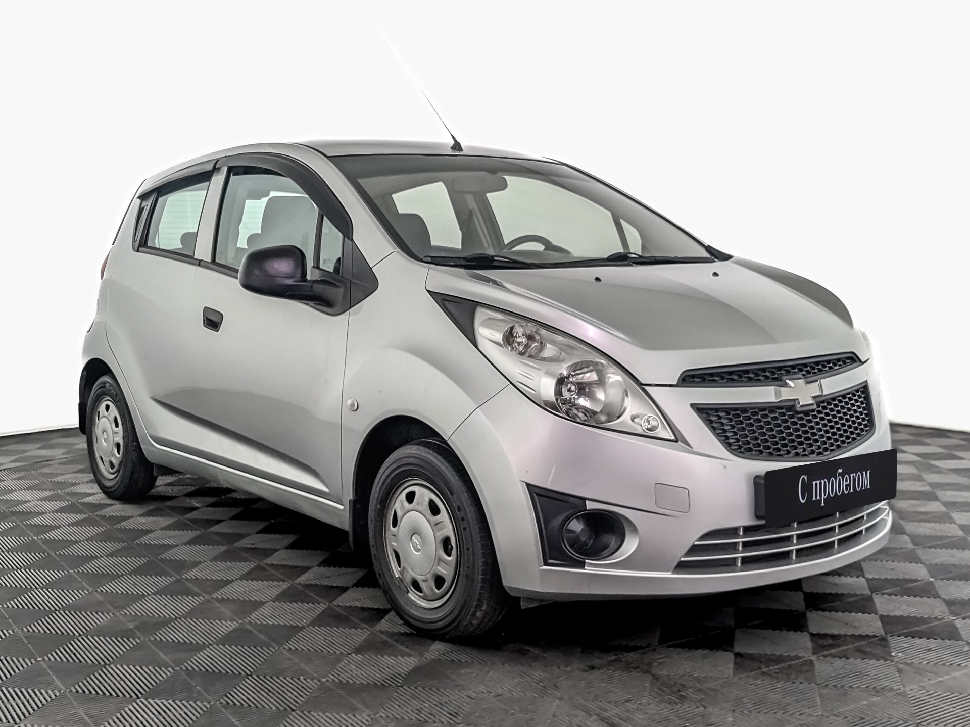 Chevrolet Spark Серебристый, 2013, 59 020 км