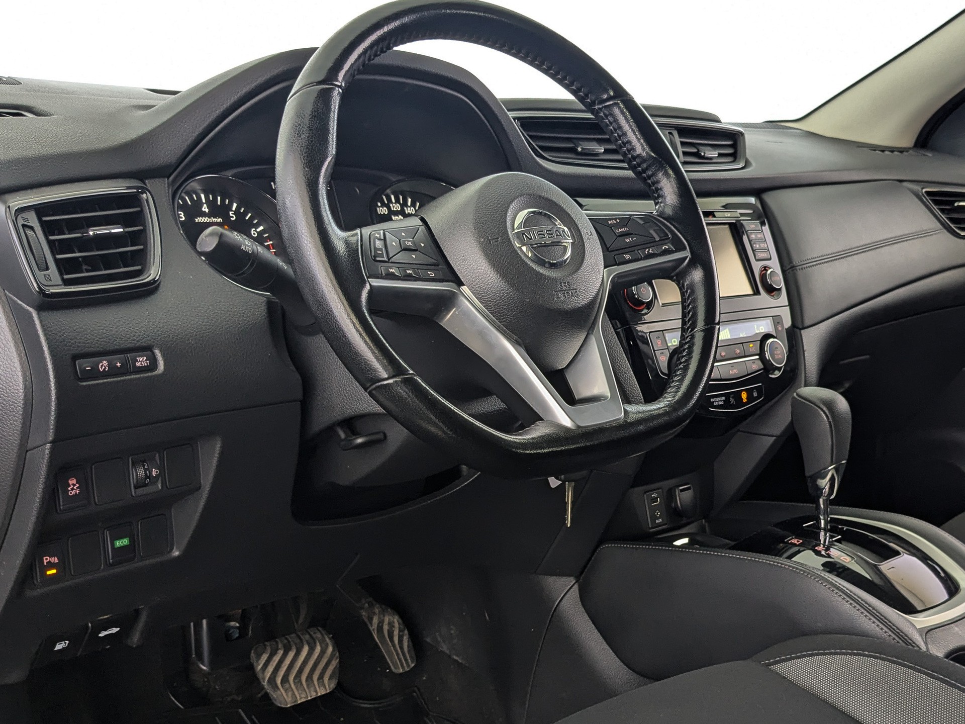 Nissan Qashqai Белый, 2019, 44 479 км